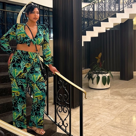 BAR III | Luxury Vacation Set - Picture 1 of 5